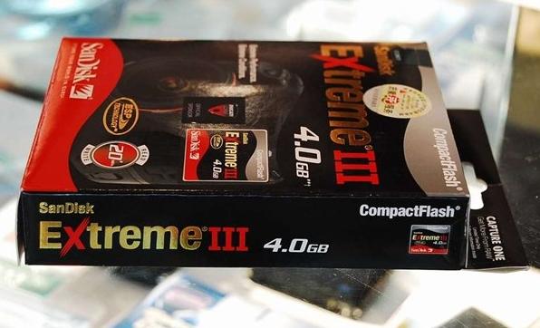 EXtreme III CF (4GB)